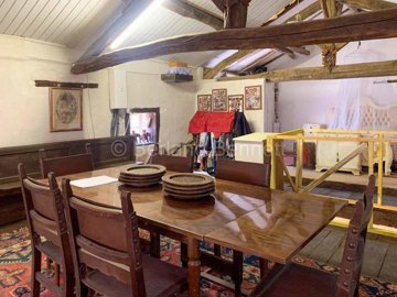 9a467219-d65f-2938-ce75-026748418268