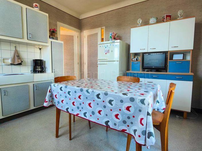 Image No.7-3 Bed House for sale