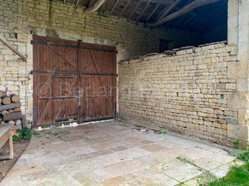 80a2f8ff-8741-d04f-5110-f268b6f99c18