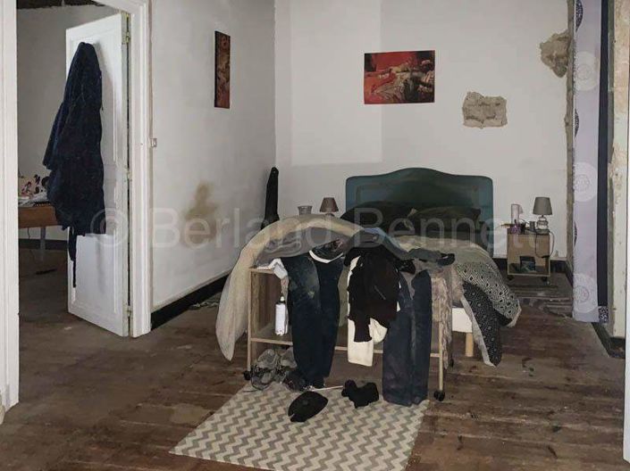 Image No.9-3 Bed House for sale