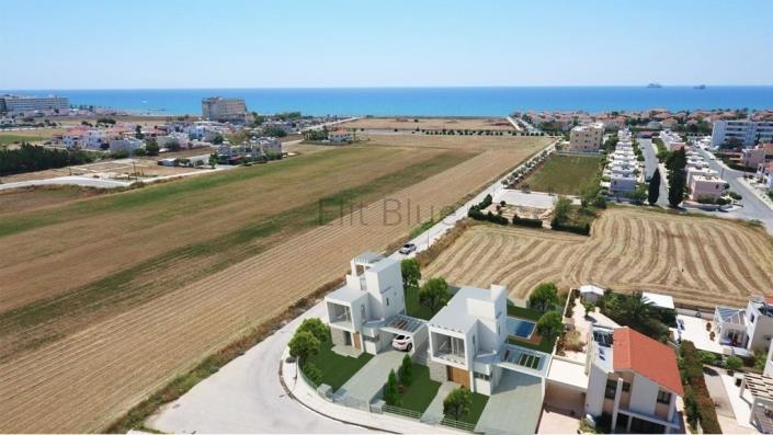 Image No.24-3 Bed Villa / Detached for sale