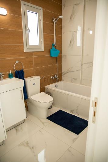 Image No.29-3 Bed Villa / Detached for sale