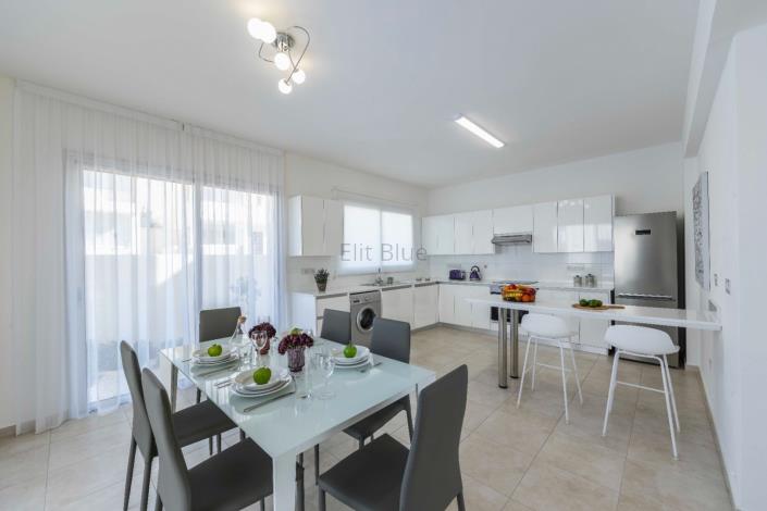 Image No.4-3 Bed Villa for sale