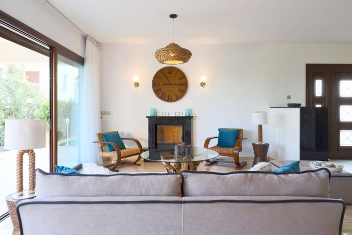 Image No.30-4 Bed Villa / Detached for sale