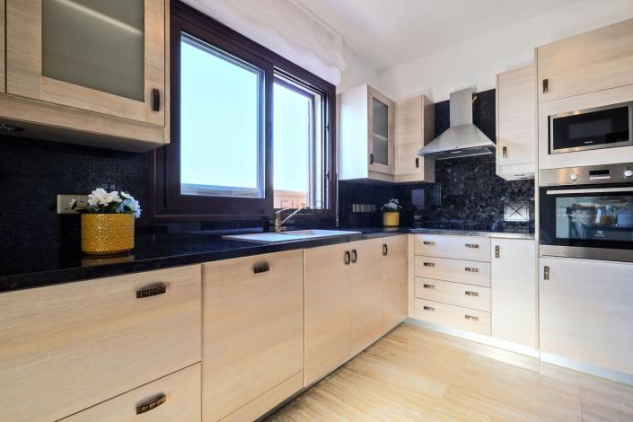 Image No.32-4 Bed Villa / Detached for sale