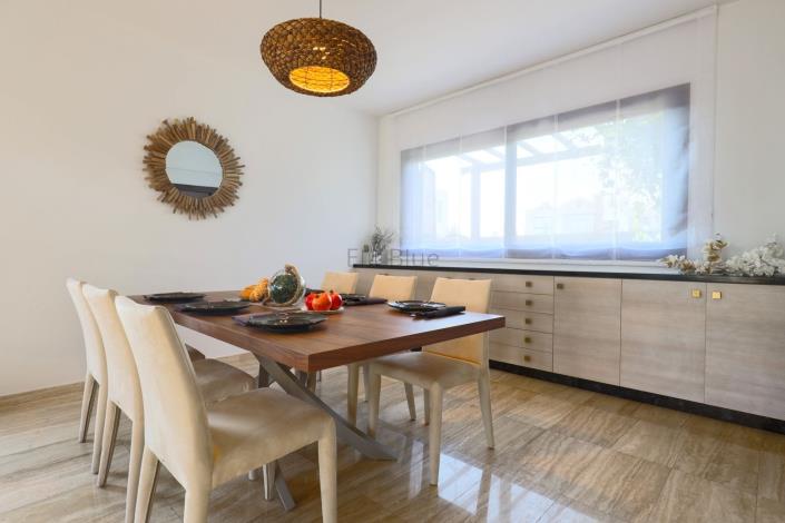 Image No.34-4 Bed Villa / Detached for sale