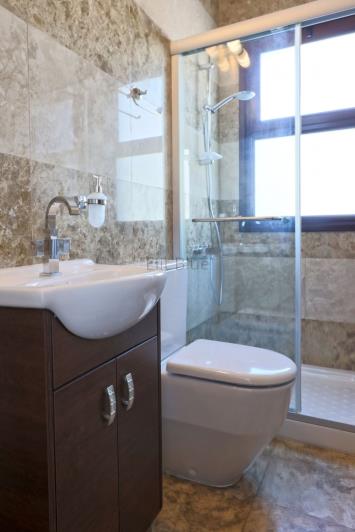 Image No.48-4 Bed Villa / Detached for sale