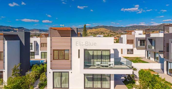 Image No.16-3 Bed Villa / Detached for sale