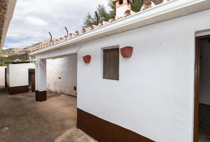 Image No.19-3 Bed Villa / Detached for sale