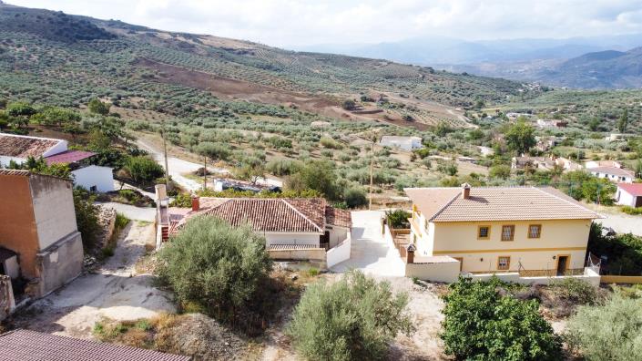 Image No.17-3 Bed Villa / Detached for sale