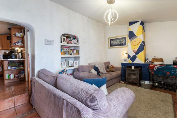 Image No.5-4 Bed Country House for sale