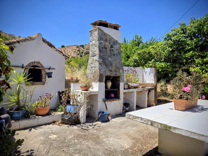 Image No.2-3 Bed Country House for sale