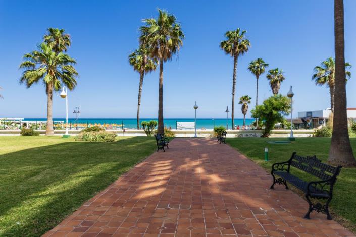 Image No.20-2 Bed Apartment for sale