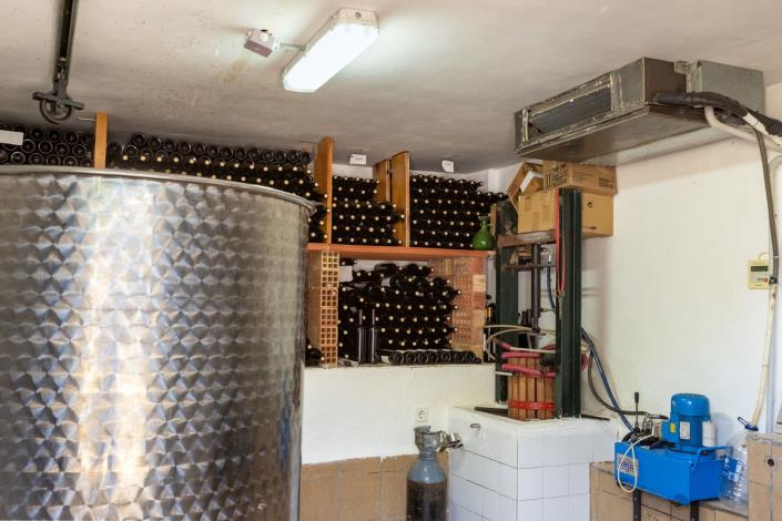 Image No.18-3 Bed Country House for sale