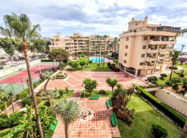 11-20939a0134ad724a8cb2a801094d15a4