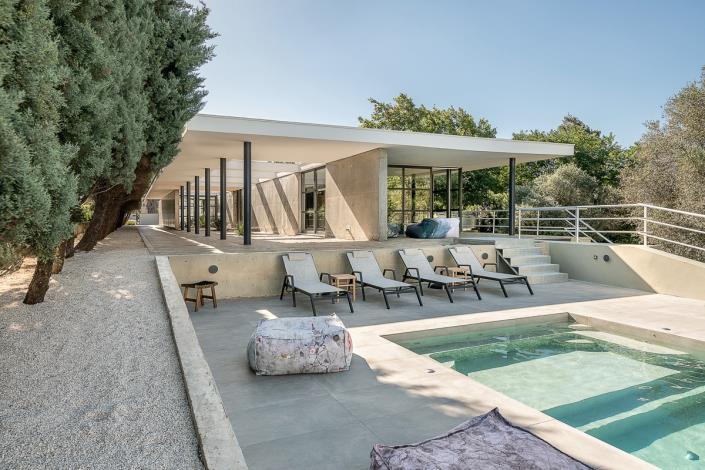 Image No.2-5 Bed Villa for sale