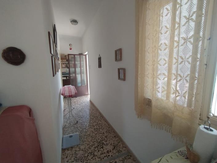 Image No.31-2 Bed House for sale