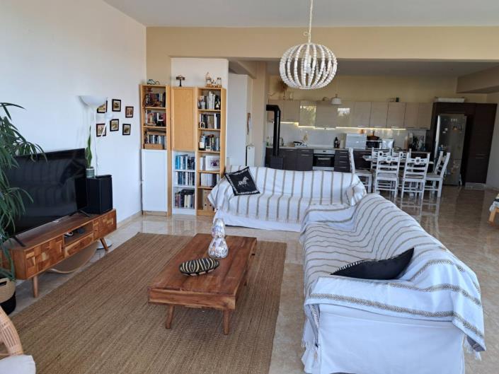 Image No.1-4 Bed Apartment for sale