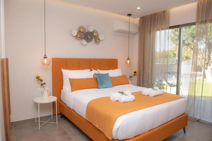 Image No.25-2 Bed Villa for sale