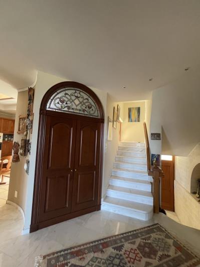 Image No.10-6 Bed Villa for sale