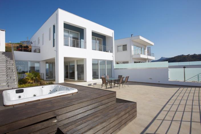 Image No.1-4 Bed Villa for sale