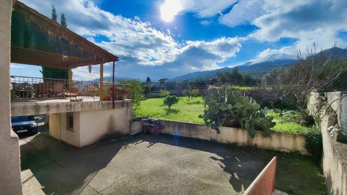 Image No.4-6 Bed House for sale