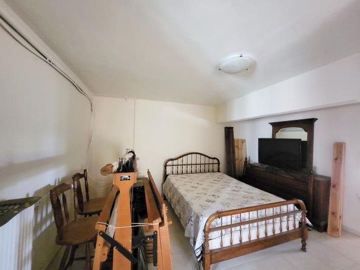 Image No.45-6 Bed House for sale