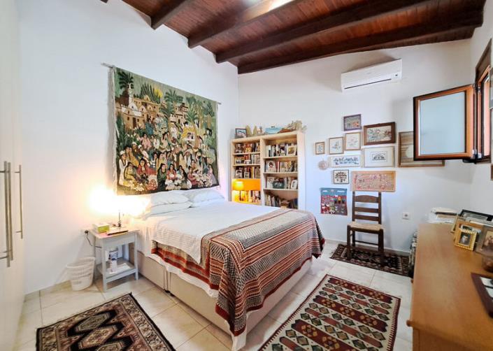 Image No.14-3 Bed House for sale