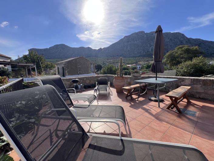 Image No.9-3 Bed House for sale