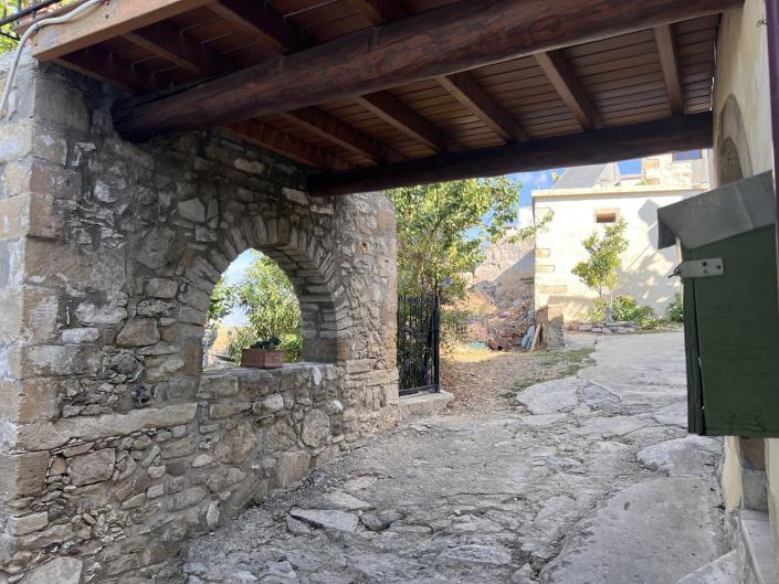 Image No.28-3 Bed House for sale