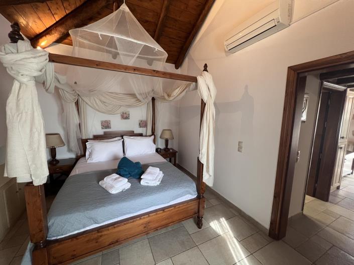 Image No.19-3 Bed House for sale