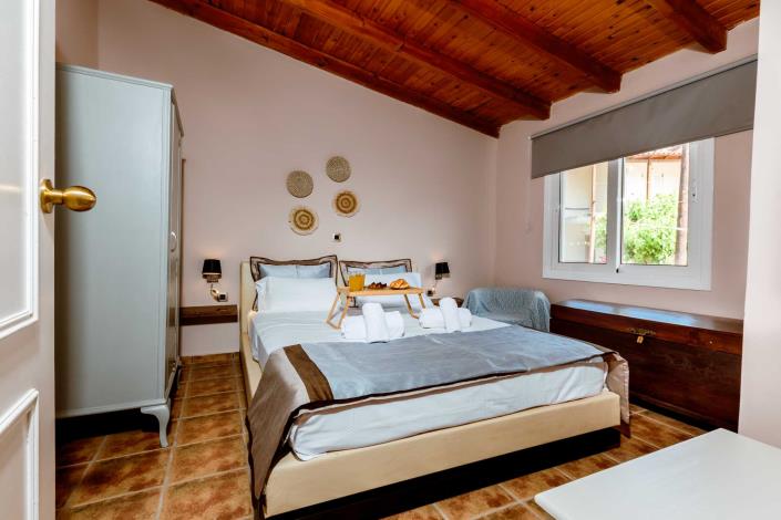 Image No.8-2 Bed Maisonette for sale