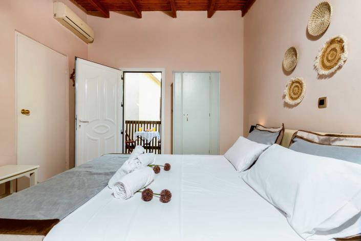 Image No.12-2 Bed Maisonette for sale