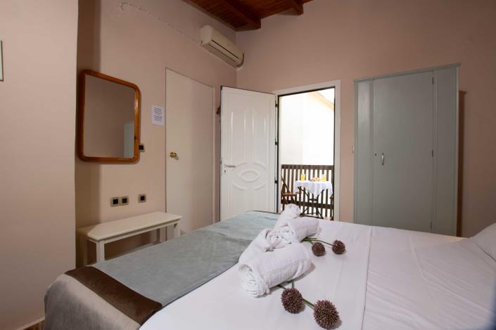 Image No.13-2 Bed Maisonette for sale