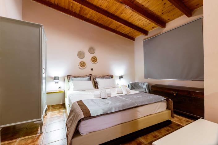 Image No.17-2 Bed Maisonette for sale