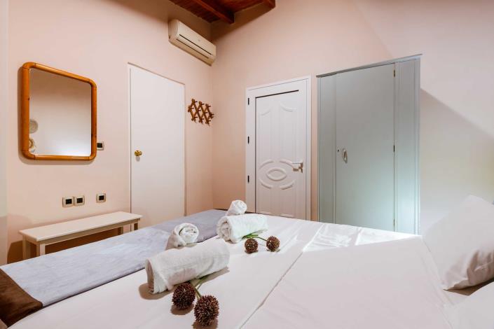 Image No.21-2 Bed Maisonette for sale