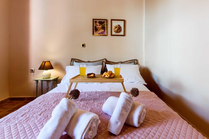 Image No.28-2 Bed Maisonette for sale