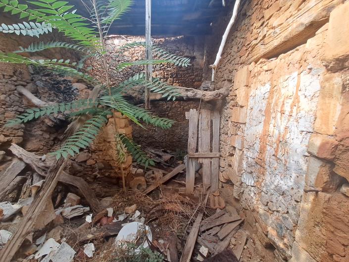 Image No.11-3 Bed House for sale