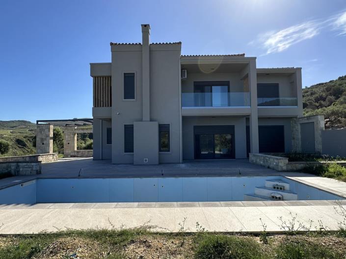 Image No.12-3 Bed Villa for sale