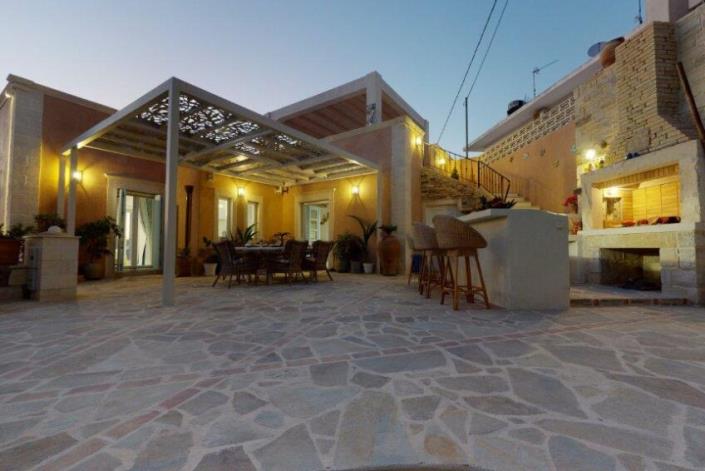 Image No.26-3 Bed Villa for sale