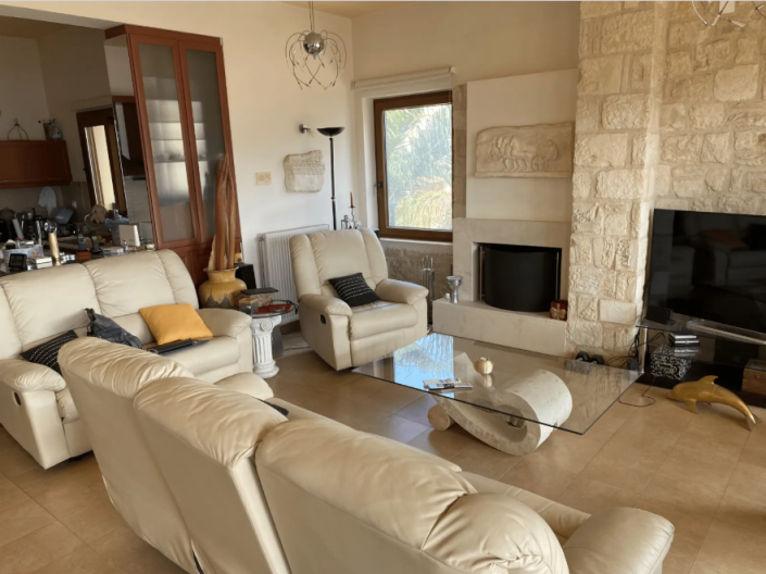 Image No.18-4 Bed Villa for sale