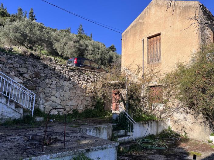 Image No.17-2 Bed House for sale