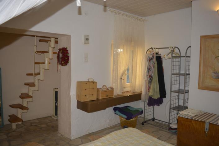 Image No.42-5 Bed House for sale