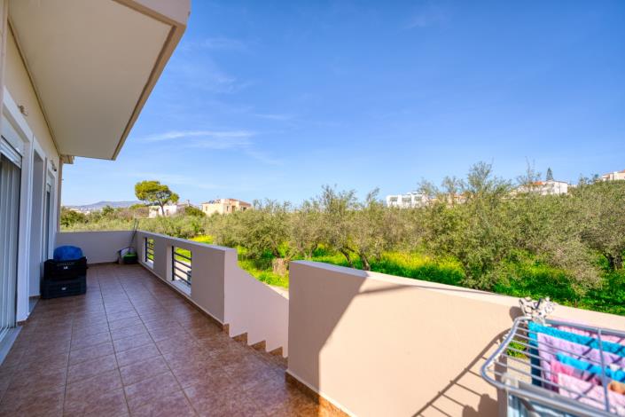 Image No.19-4 Bed Maisonette for sale