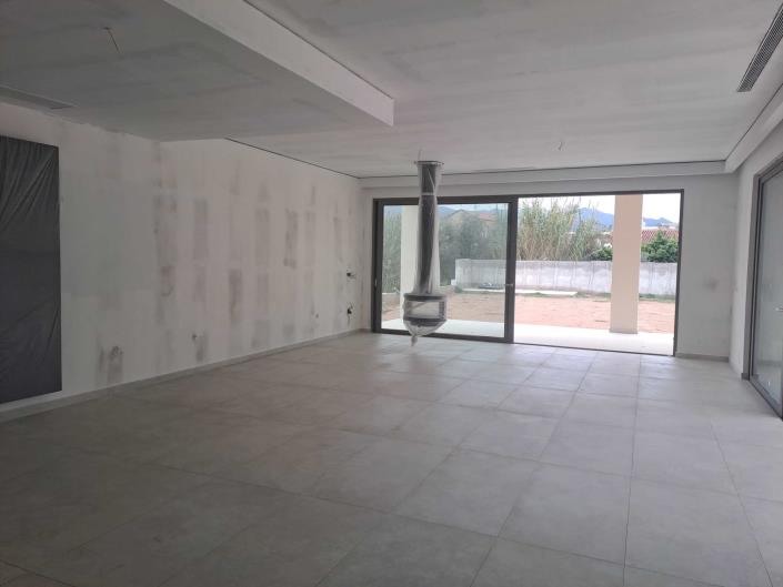 Image No.3-5 Bed Villa for sale