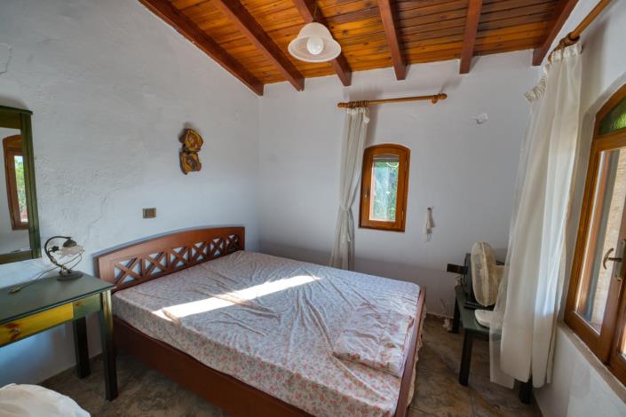 Image No.19-2 Bed House for sale