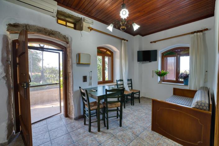 Image No.26-2 Bed House for sale