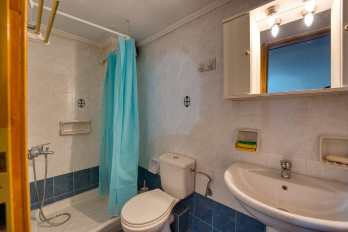 Image No.31-2 Bed House for sale