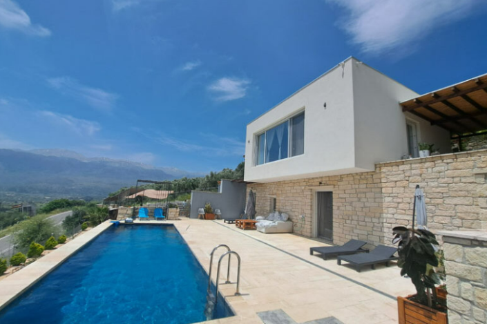 Image No.1-3 Bed Villa for sale