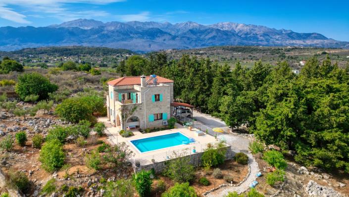 Image No.3-3 Bed Villa for sale